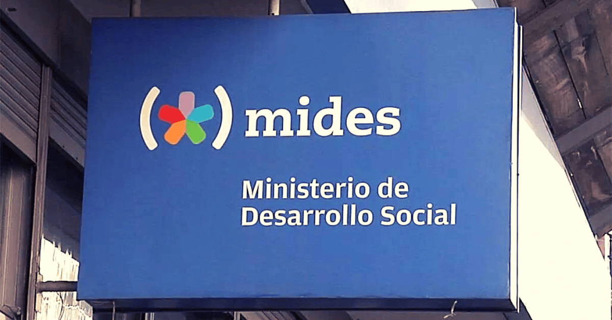 MIDES convoca asistentes administrativos